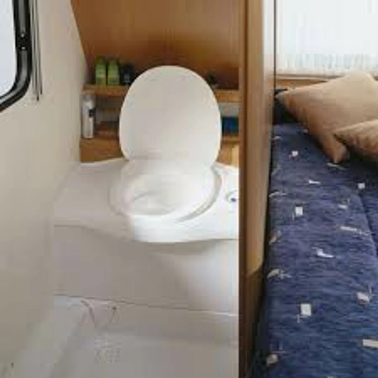Thetford C403 Caravan & Motorhome Cassette Toilet 6 Thetford C403 Caravan & Motorhome Cassette Toilet - Image 4