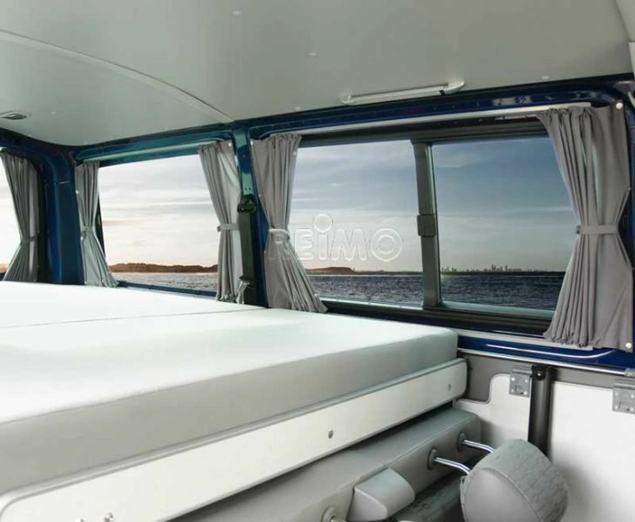 Reimo 5 Piece VW T5 And T6 Campervan Complete Curtain Set And Rail - Tailgate 3 Reimo 5 Piece VW T5 And T6 Campervan Complete Curtain Set And Rail - Tailgate